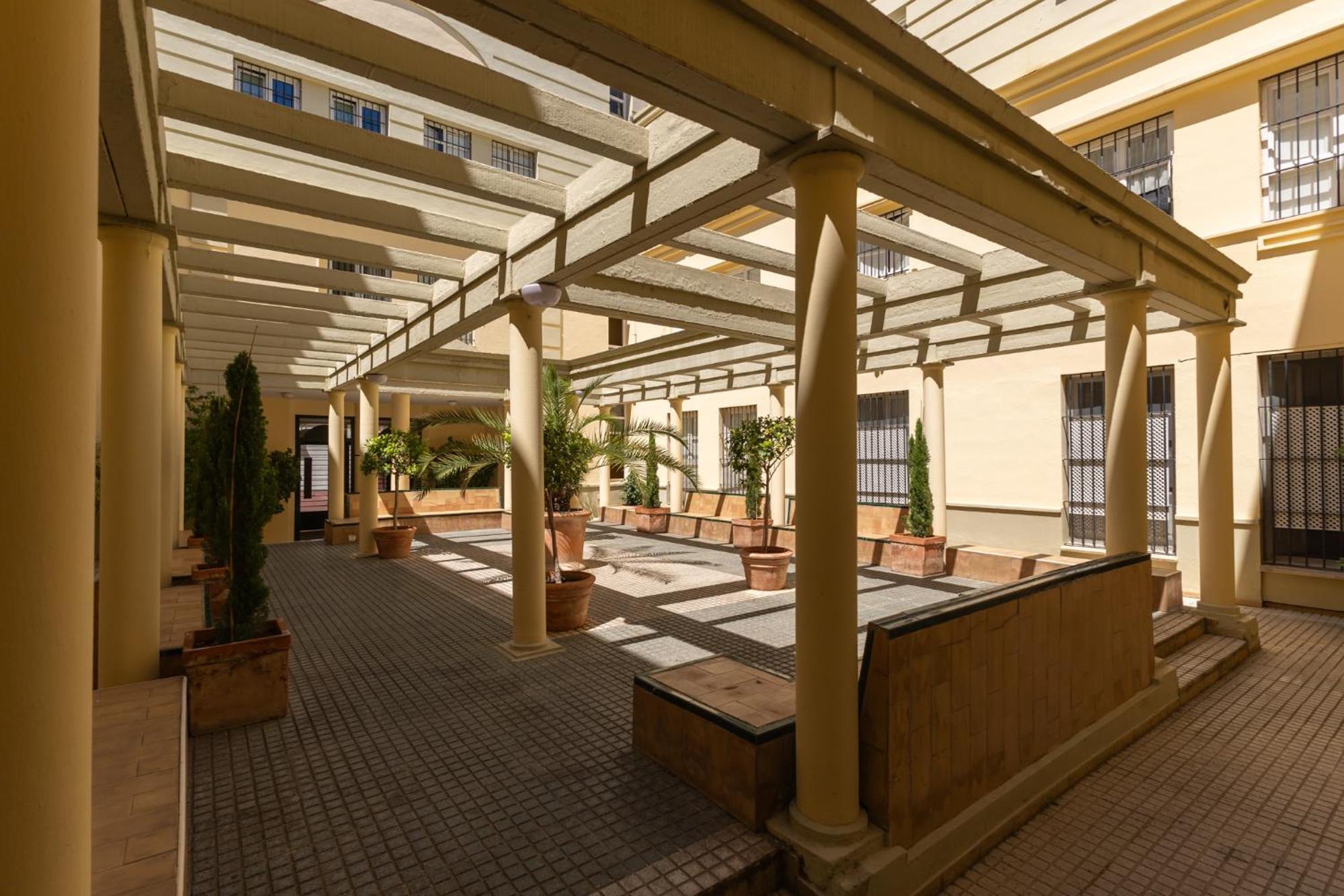Conde Center Premium Suites, Free Parking Seville Ngoại thất bức ảnh
